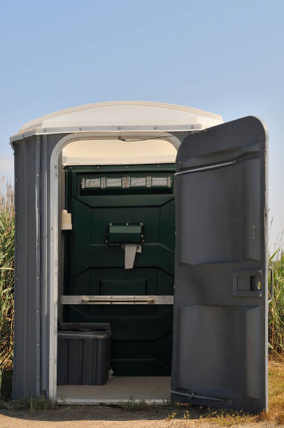 Best Portable toilet rental cost  in Goliad, TX